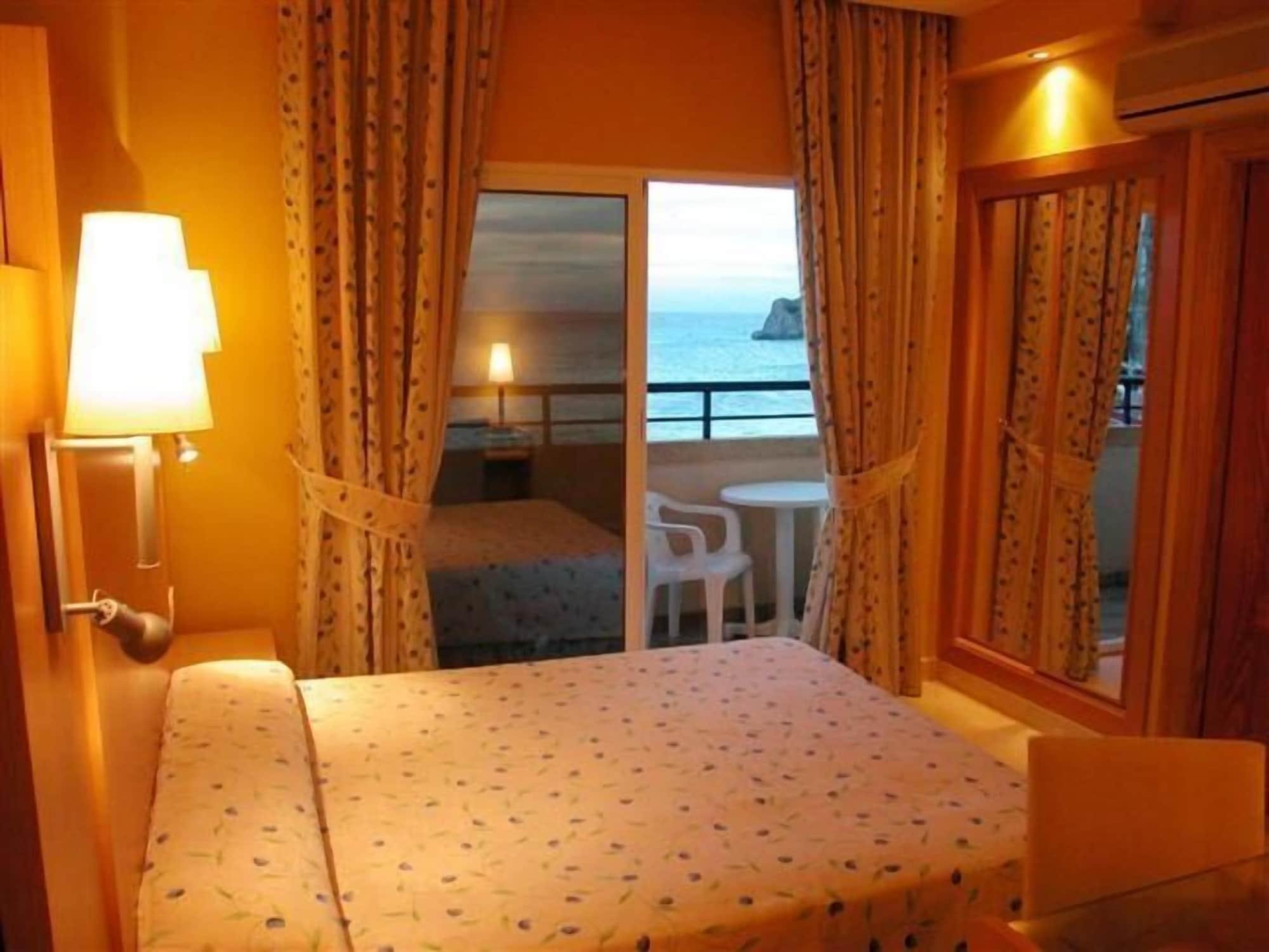 Hotel La Cala Finestrat กาลา เด ฟีเนสตรัต ภายนอก รูปภาพ